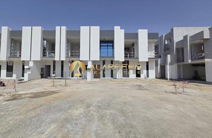Townhouse - 2 - 2 for sale in Reportage Village 1 - Reportage Village - Dubai