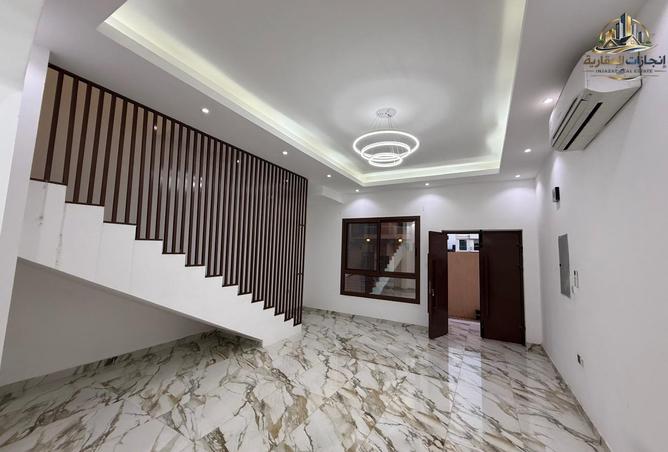 78202325 - Property Image 2