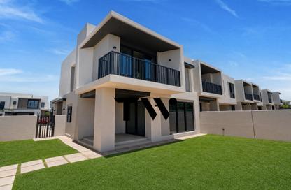 Townhouse - 4 - 4 for rent in Jebel Ali Village Townhouses - Jebel Ali Village - Jebel Ali - Dubai
