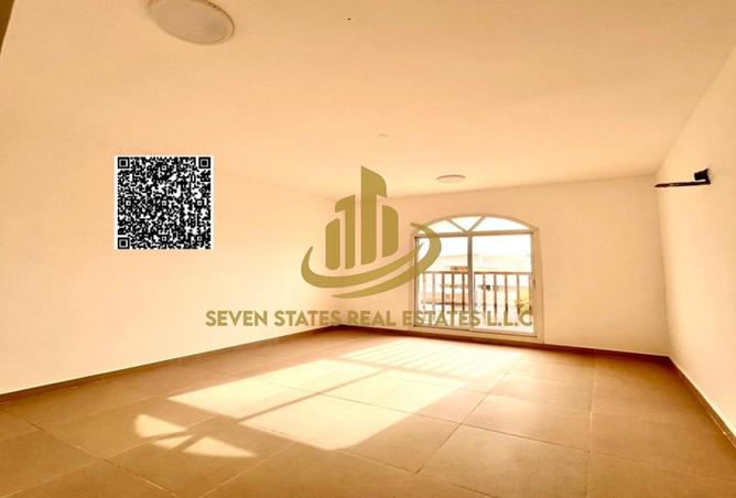 100833265 - Property Image 3