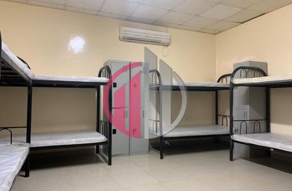 Labor Camp - Studio - 7+ Bathrooms for rent in M-37 - Mussafah Industrial Area - Mussafah - Abu Dhabi Labor Camp - Studio - 7+ Bathrooms for rent in M-37 - Mussafah Industrial Area - Mussafah - Abu Dhabi