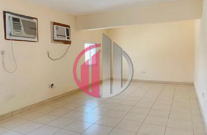 Labor Camp - Studio - 7+ Bathrooms for rent in M-37 - Mussafah Industrial Area - Mussafah - Abu Dhabi Labor Camp - Studio - 7+ Bathrooms for rent in M-37 - Mussafah Industrial Area - Mussafah - Abu Dhabi