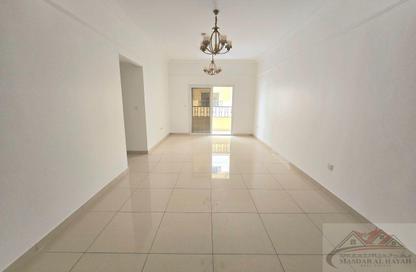 Apartment - 3 Bedrooms - 3 Bathrooms for rent in Muwaileh 29 Building - Muwaileh - Sharjah