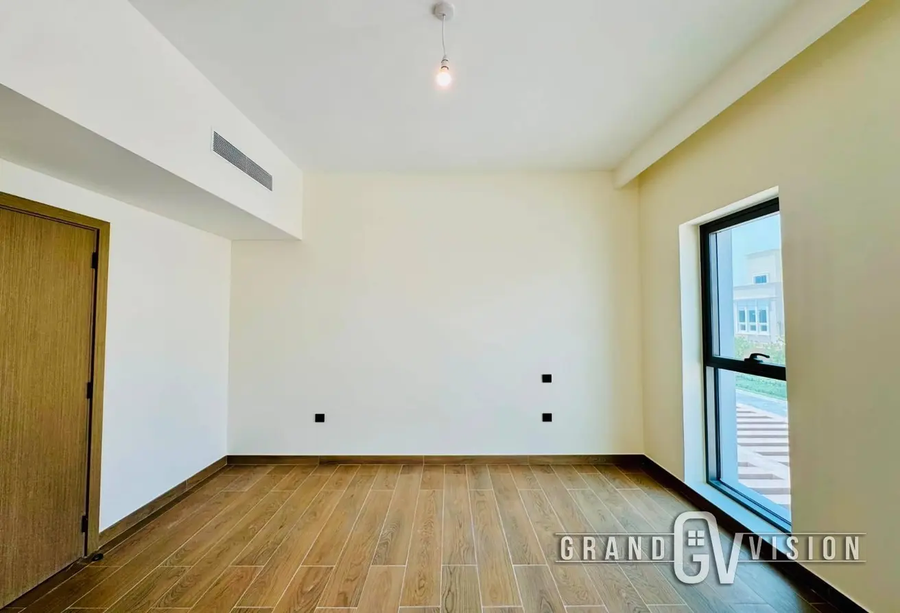 165599418 - Property Main Image