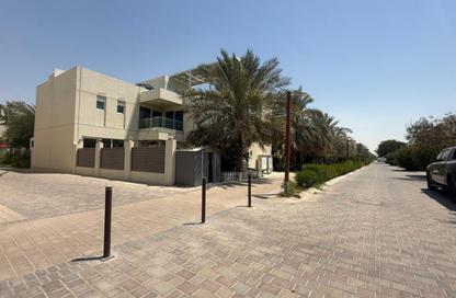 Villa - 3 Bedrooms - 3 Bathrooms for sale in Wadi Al Safa 7 - Dubai