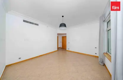 Apartment - 2 Bedrooms - 3 Bathrooms for rent in Abu Keibal - Shoreline Apartments - Palm Jumeirah - Dubai