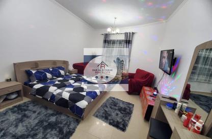 Apartment - Studio - 1 Bathroom for rent in Business Tower - Al Majaz 2 - Al Majaz - Sharjah
