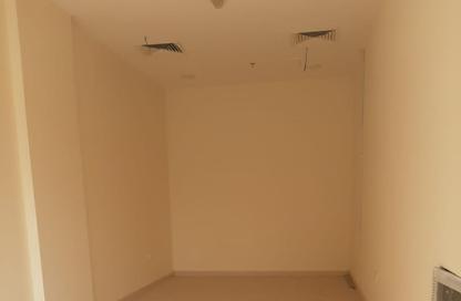 Shop - Studio - 1 for rent in Al Nafoora 1 building - Al Rawda 2 - Al Rawda - Ajman