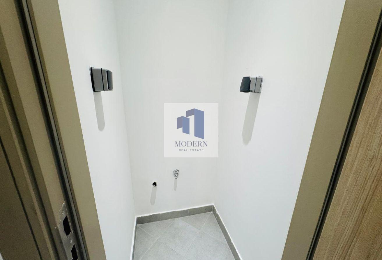 2bhk with Maids Room | Vacant | Higher Floor photo 10