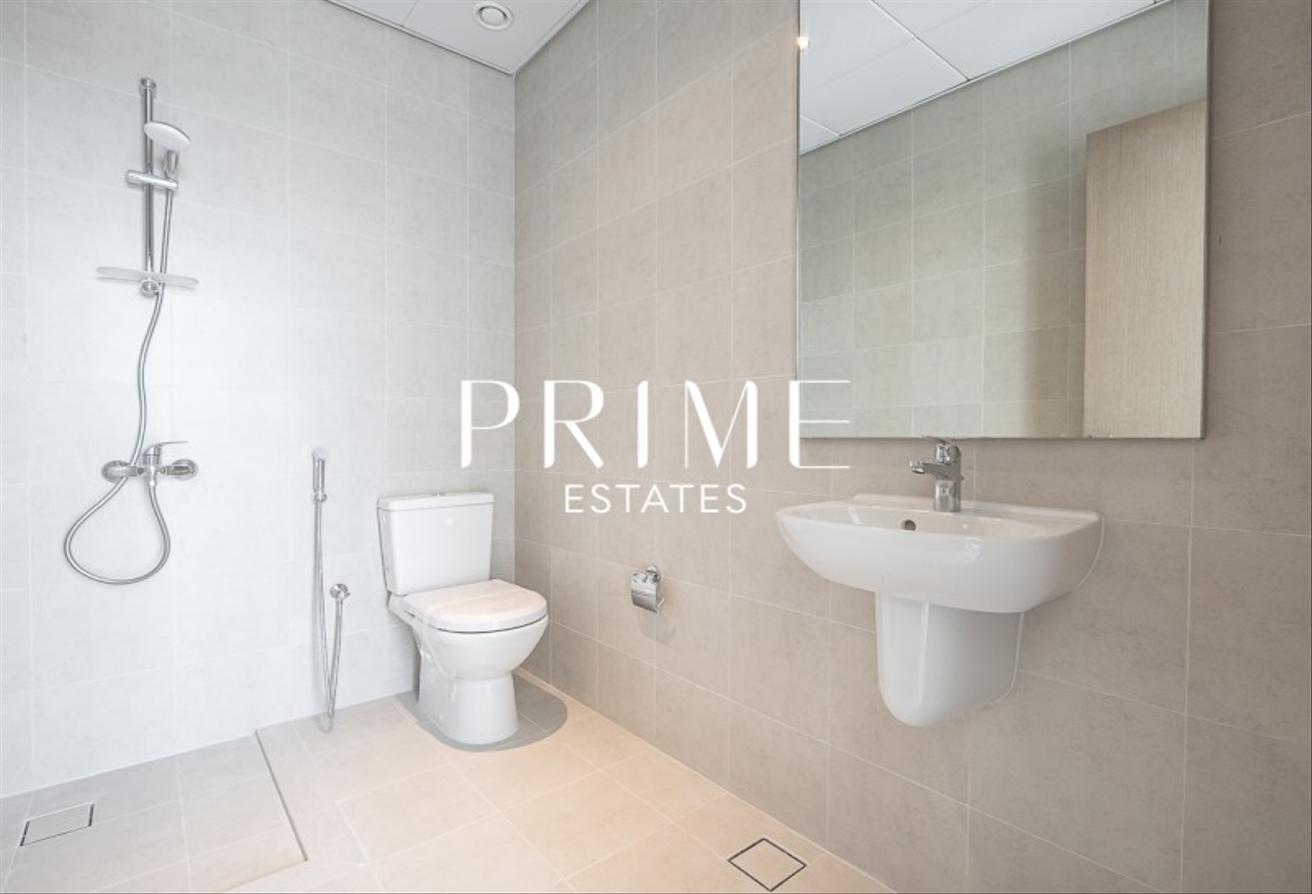 4BR Luxury Home | Burj Views | District One Living photo 16