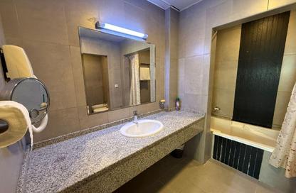 Apartment - 1 Bedroom - 1 Bathroom for rent in Al Danah - Abu Dhabi