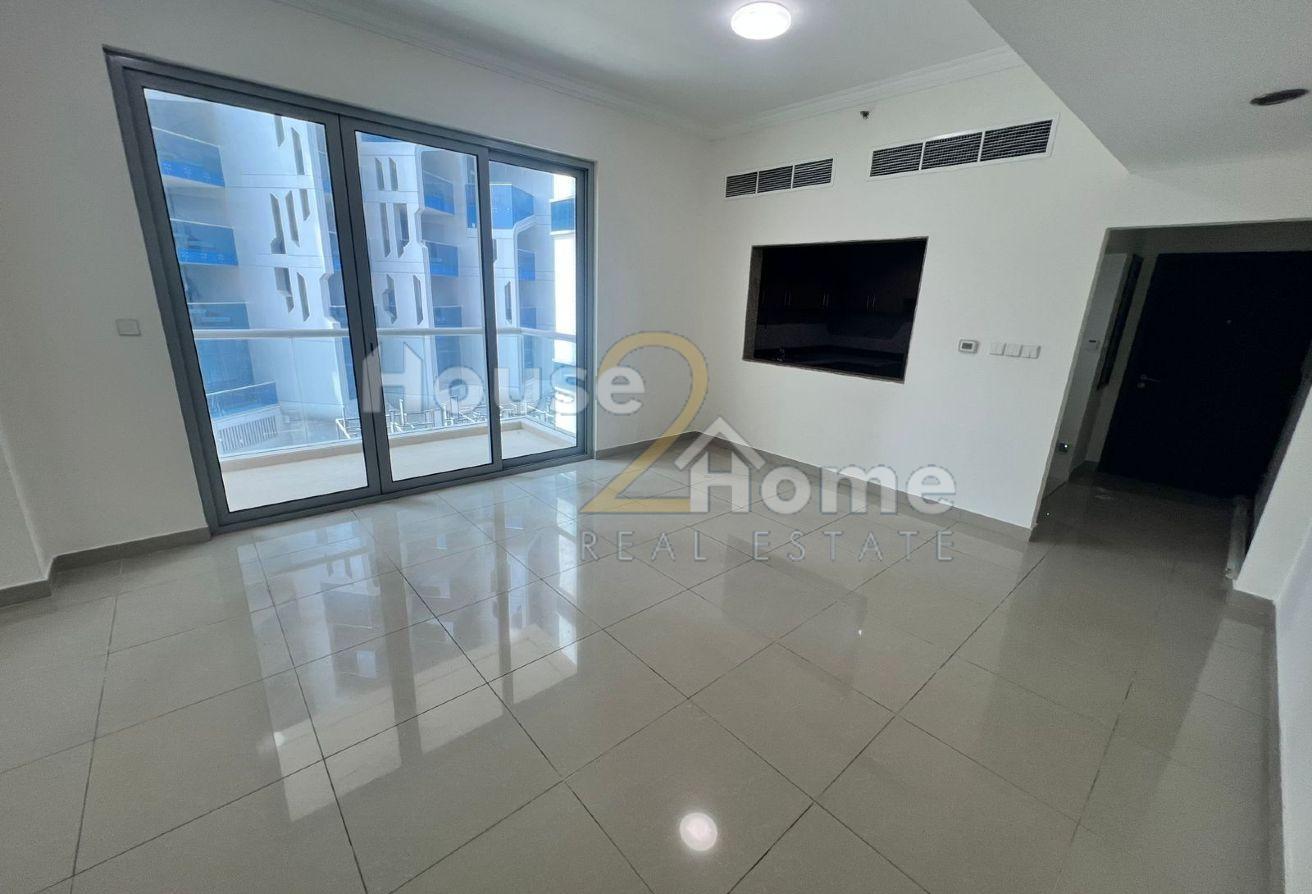 Kitchen Equipped | spacious | Bright 1 bedroom photo 3