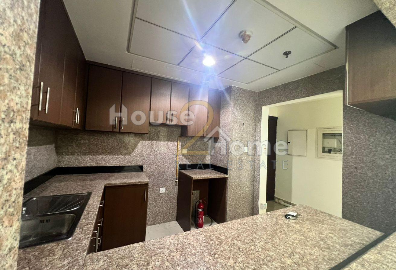 Kitchen Equipped | spacious | Bright 1 bedroom photo 6