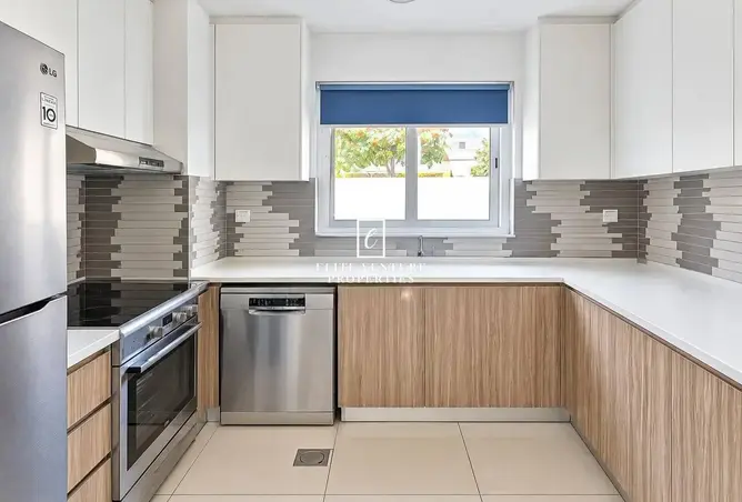 156927396 - Property Image 2