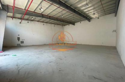 Warehouse - Studio - 1 Bathroom for rent in Umm Al Thuoob - Umm Al Quwain