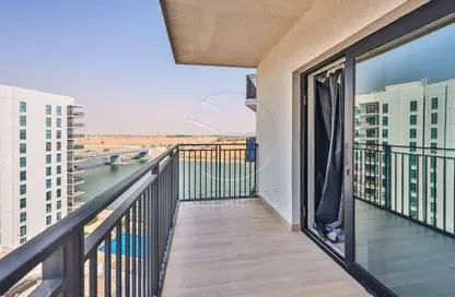 Apartment - Studio - 1 Bathroom for rent in Waters Edge - Yas Island - Abu Dhabi