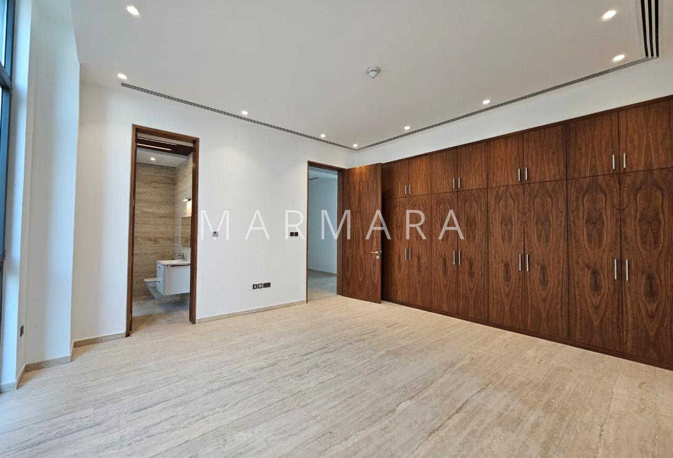 Modern 6-Bed Villa | Prime Location | Ready photo 21
