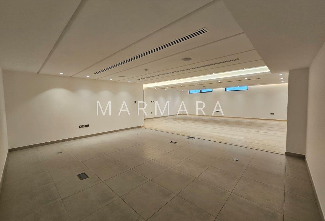 Modern 6-Bed Villa | Prime Location | Ready photo 13