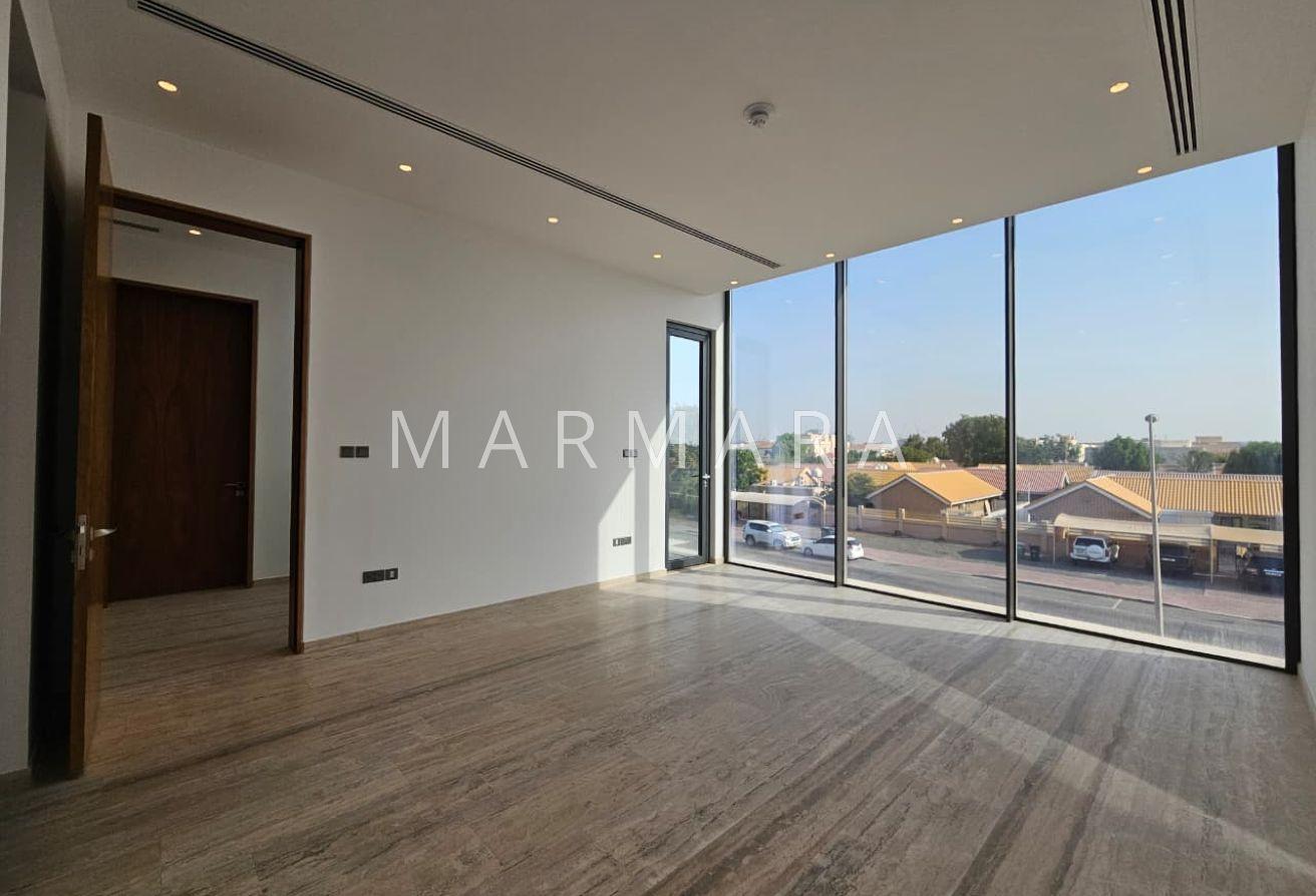 Modern 6-Bed Villa | Prime Location | Ready photo 10