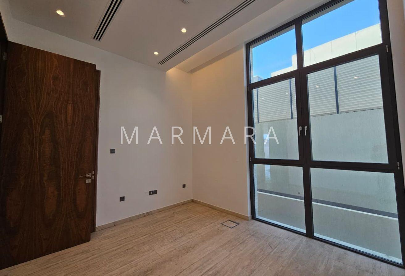Modern 6-Bed Villa | Prime Location | Ready photo 22