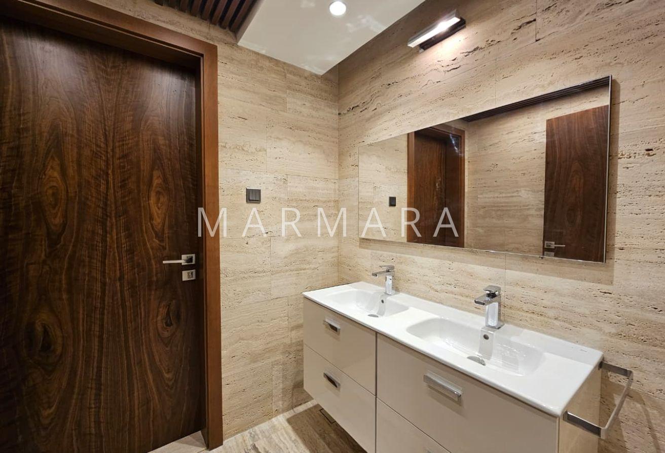 Modern 6-Bed Villa | Prime Location | Ready photo 4