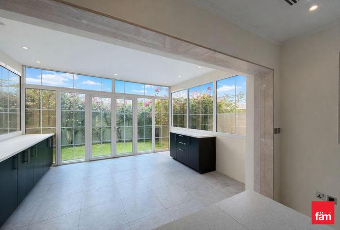 68661920 - Property Image 3