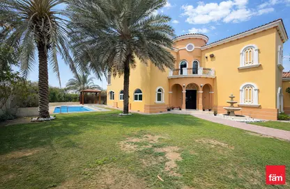 Villa - 5 Bedrooms - 6 Bathrooms for rent in District 2 - Royal Park - Jumeirah Park - Dubai
