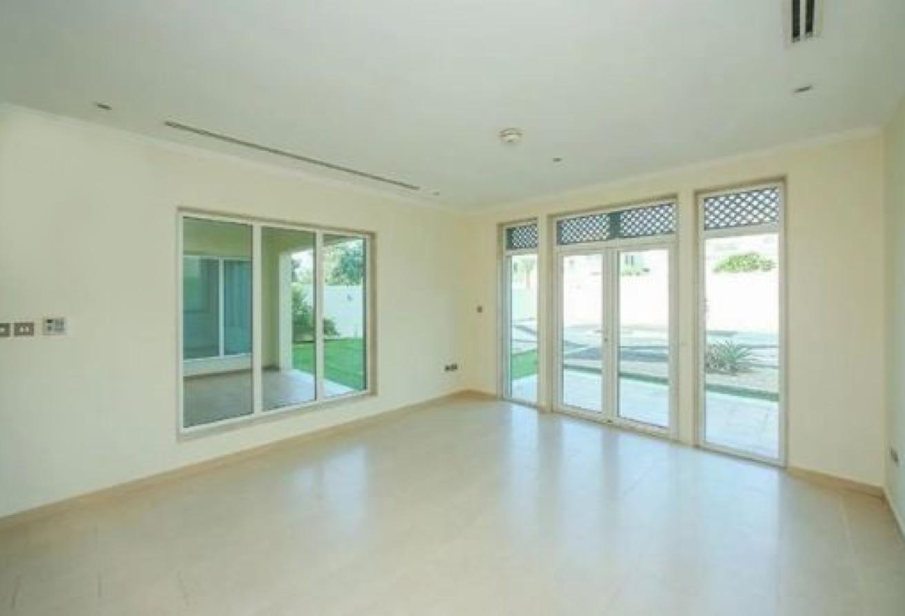 3BR+Maids |Walk To School | 7,319 sqft |Vacant Now photo 10