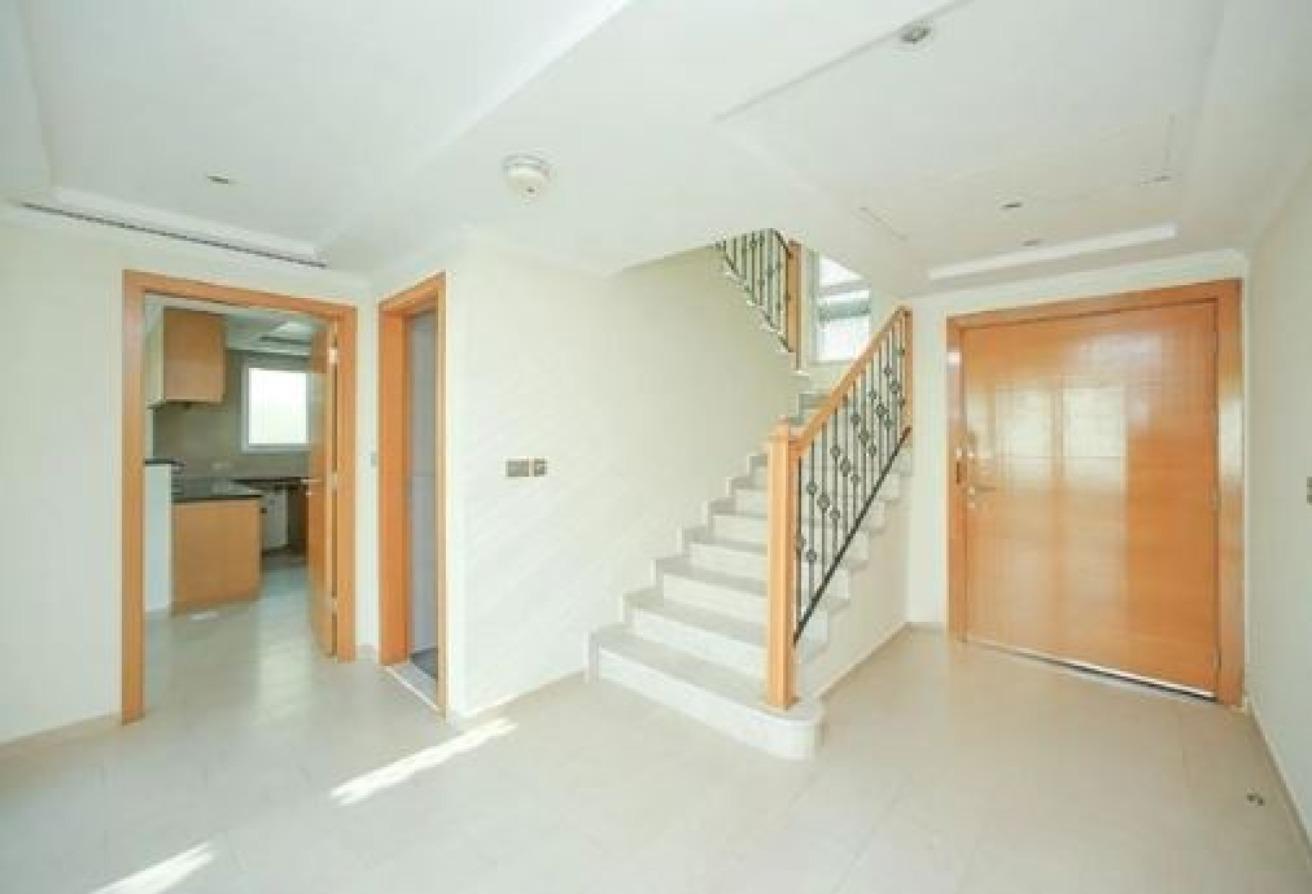 3BR+Maids |Walk To School | 7,319 sqft |Vacant Now photo 19