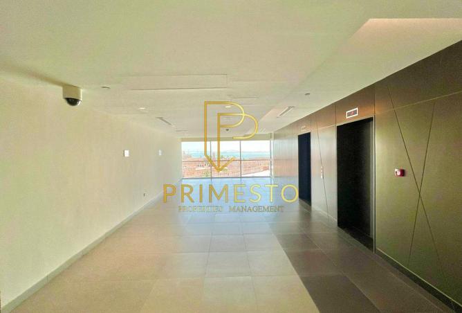 53573171 - صورة العقار 3