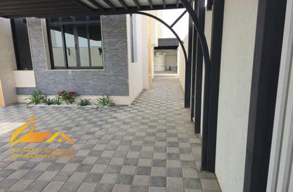 Villa - 5 Bedrooms - 6 Bathrooms for sale in Al Helio 2 - Al Helio - Ajman
