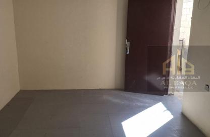 سكن عمال - استوديو - 7+ للايجار في الصجعة - الشارقة
