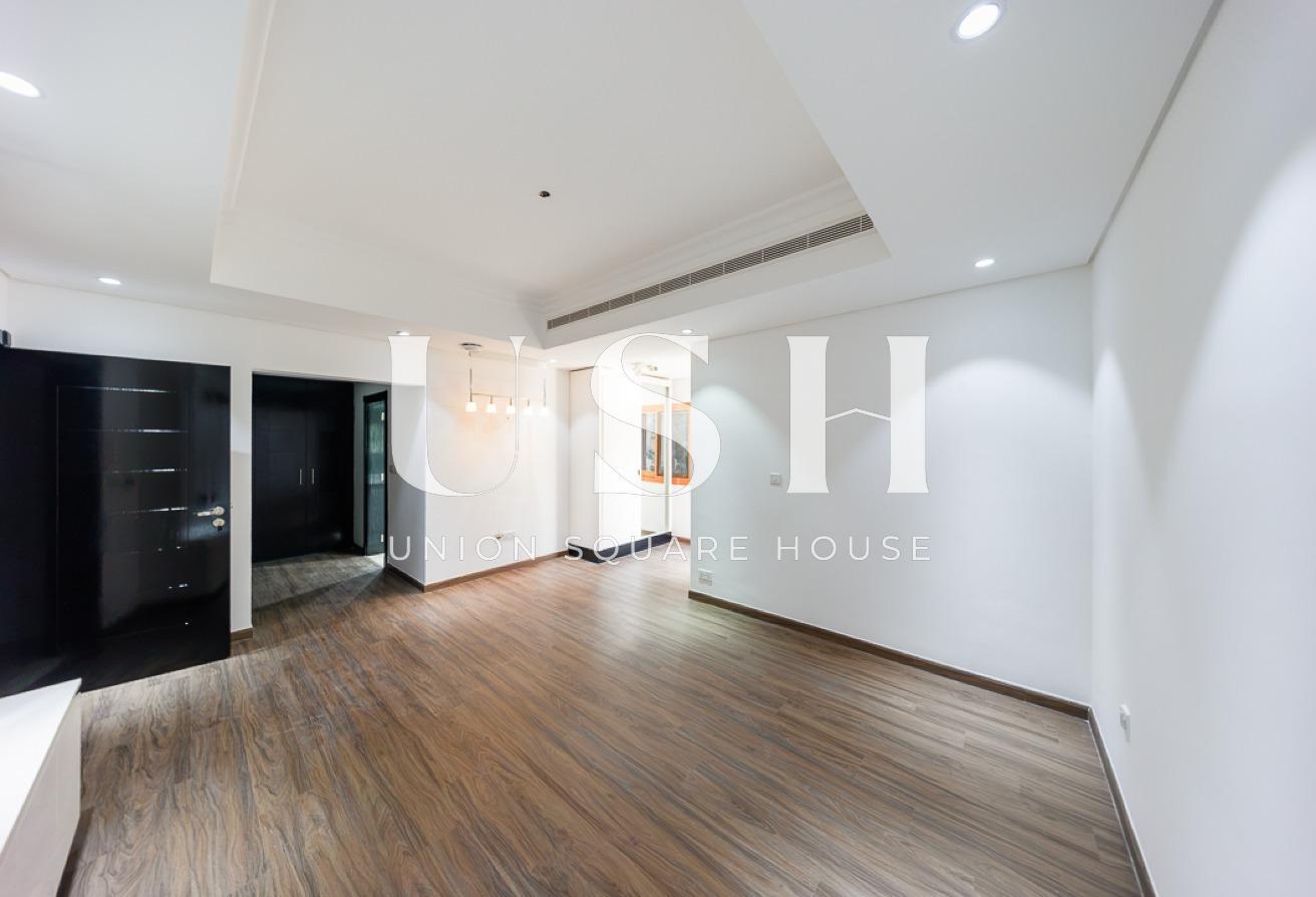 Upgraded Villa | 5BR Villa | Big Plot photo 9