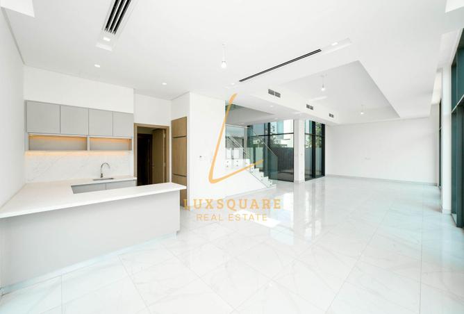 83213435 - Property Image 2