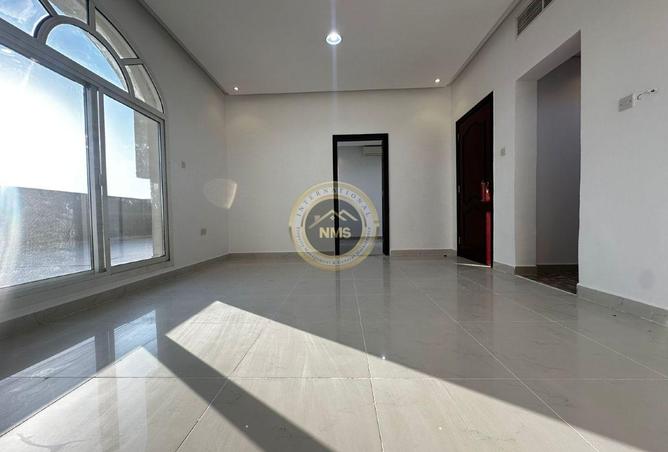 137868122 - Property Image 2