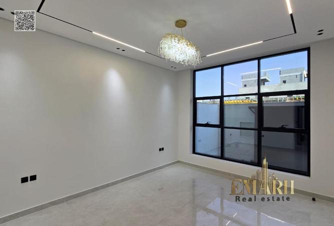 131100969 - Property Image 3