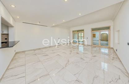 Apartment - 2 - 4 for rent in Jash Hamad - Shoreline Apartments - Palm Jumeirah - Dubai