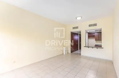 Apartment - Studio - 1 Bathroom for rent in Building 93 - Mediterranean Cluster - Discovery Gardens - Dubai