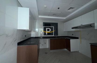 Apartment - 3 Bedrooms - 4 Bathrooms for rent in Al Hudaiba Mall - Al Hudaiba - Bur Dubai - Dubai