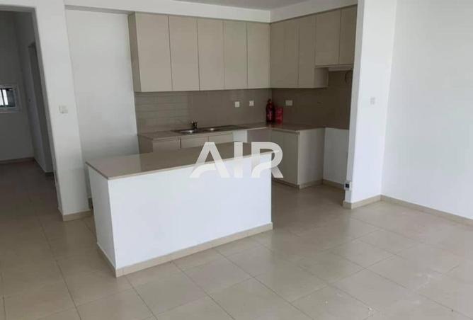 2OxZyxJgk9Q - صورة العقار 2