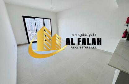 شقة - 2 غرف نوم - 2 حمامات للايجار في جواهر رزيدنسز - جزيرة مريم - الخان - الشارقة