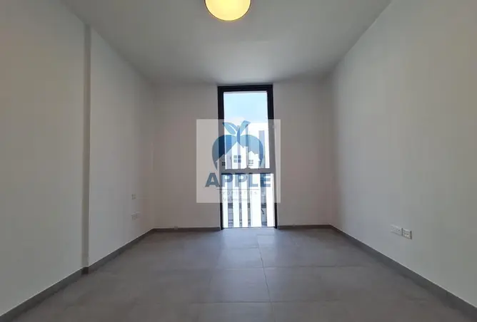 127921553 - Property Image 3
