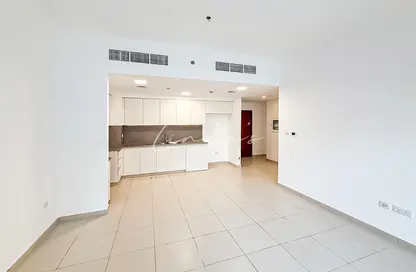 شقة - 3 غرف نوم - 3 حمامات للايجار في 3A شقق زهرة النسيم - زهرة بريز أبارتمنتس 3 - شقق زهرة النسيم - تاون سكوير - دبي