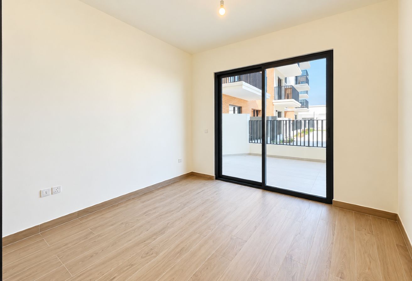 3 bedroom apartment in The Mayfair, Town Square: 7