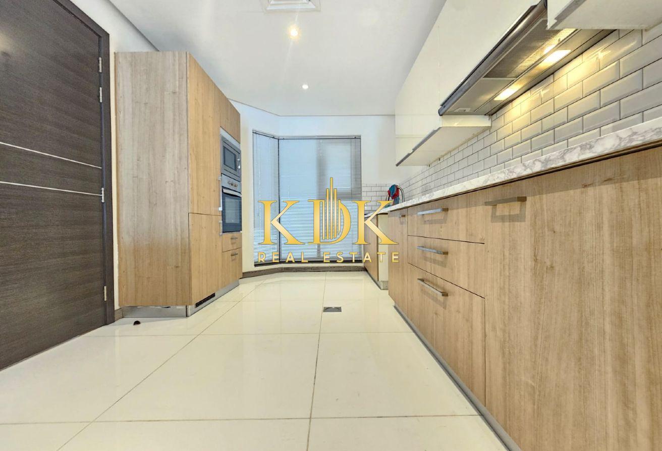 4BR with Maid | Private Pool | Two Parking Spots photo 5