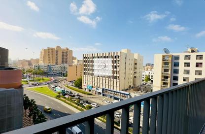 Apartment - 3 Bedrooms - 3 Bathrooms for rent in Al Muraqqabat - Deira - Dubai