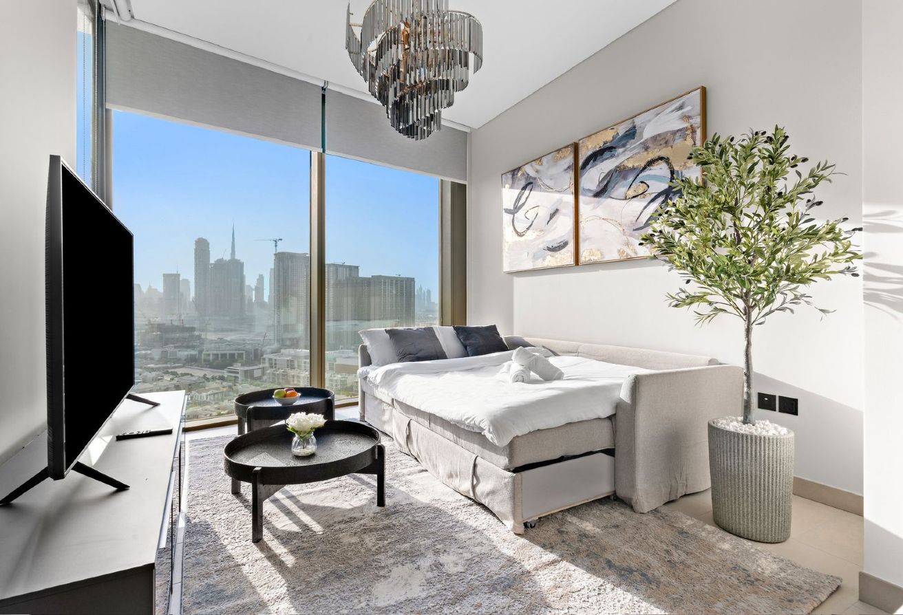 VACANT | FURNISHED | BURJ & VILLAS VIEW gallery image