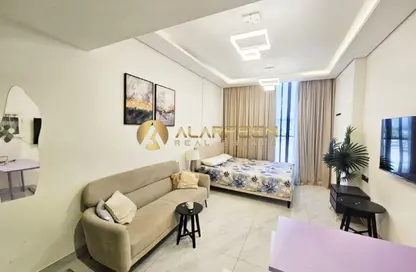 Apartment - 1 Bathroom for rent in Samana Golf Avenue - Dubai Studio City - Dubai
