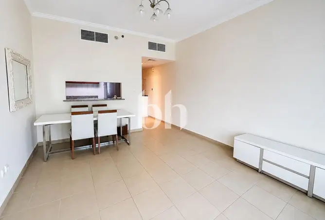 136075383 - Property Image 2