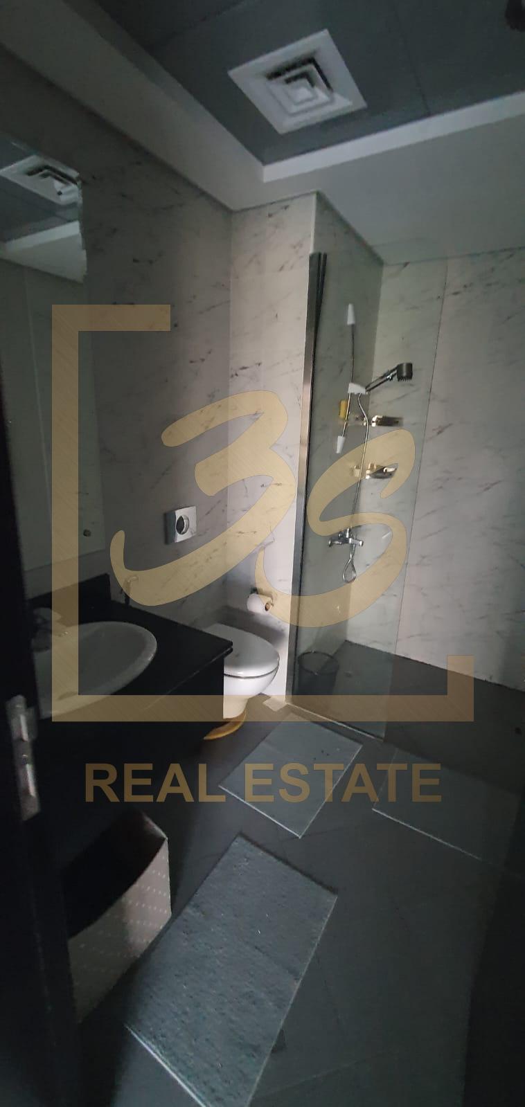 SPACIOUS 1BR | BRIGHT LAYOUT | VACANT by 209908 